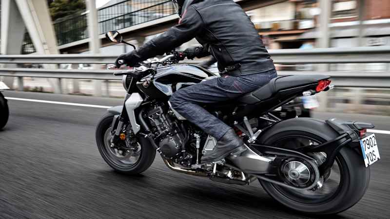 Honda unveils 2 new motorcycles, including retro-flavored CB1000R